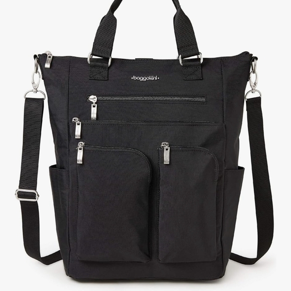 Baggallini Handbags - Baggallini Black Convertible Backpack